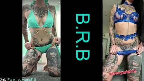 Snapshot of sexyariel15 chatting on 09.17.25 SexyAriel15 online show from 09.17.25