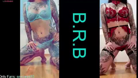 Snapshot of sexyariel15 chatting on 06.29.26 SexyAriel15 online show from 06.29.26