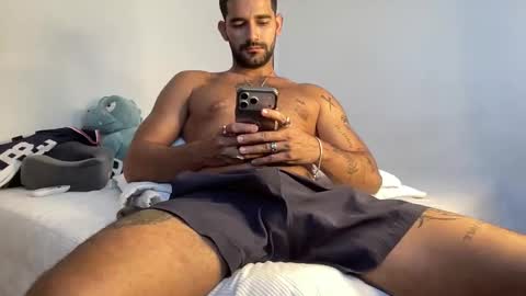 Snapshot of sexyasaf1018 chatting on 05.15.26 Asaf online show from 05.15.26