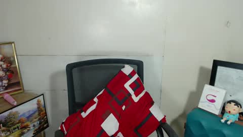 Snapshot of sexyasian_lady chatting on 02.11.25 Chloe online show from 02.11.25