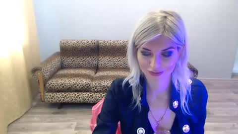 sexybeatriice online show from 10.31.25