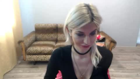 sexybeatriice online show from 11.23.25