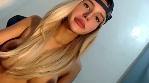 Seraphina Blaze online show from 02.18.25