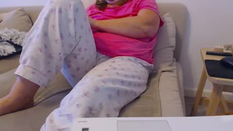 Sexyblonde4u58 online show from 02.24.25