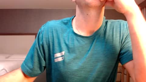 Snapshot of sexybull77 chatting on 03.06.25 sexybull77 online show from 03.06.25