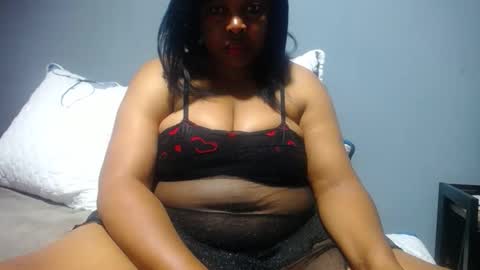 sexybustyebony19 online show from 03.29.26