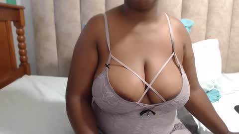 sexybustyxx online show from 01.15.26