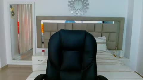 DAKOTA online show from 01.10.25