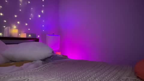 Ashley Love online show from 01.05.25