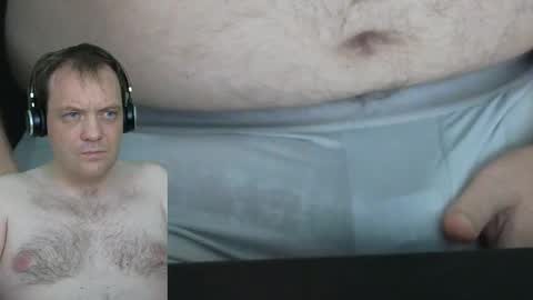 Snapshot of sexyhotboy87 chatting on 09.15.25 Henry online show from 09.15.25