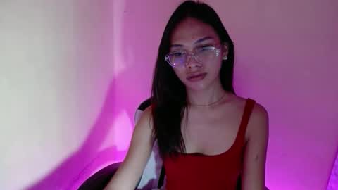 Snapshot of sexykarina_ chatting on 09.18.25 Karina3 online show from 09.18.25