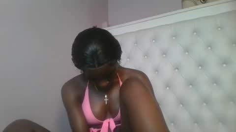 Snapshot of sexykitten200 chatting on 02.05.26 SexyKitty online show from 02.05.26