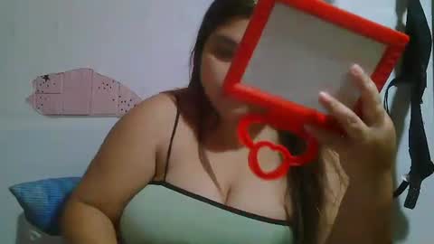 Snapshot of sexykittymom chatting on 02.01.25 sexykittymom online show from 02.01.25