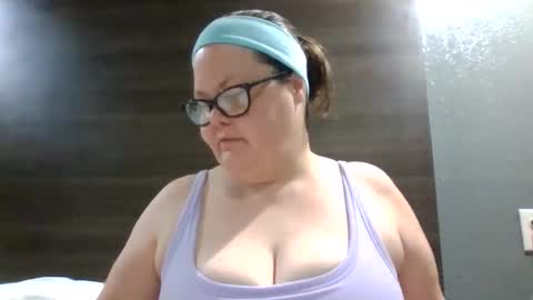 Snapshot of sexylil_bbw chatting on 04.05.26 sexylil_bbw online show from 04.05.26