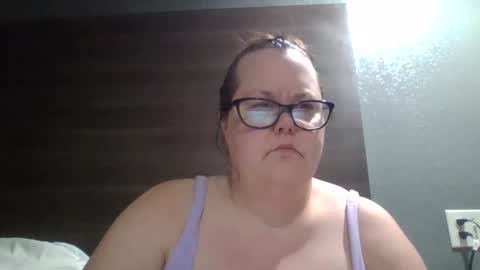 Snapshot of sexylil_bbw chatting on 05.05.26 sexylil_bbw online show from 05.05.26