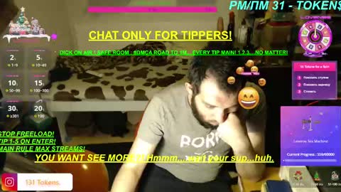 Snapshot of sexymacho7793 chatting on 01.02.25 BISEXPRINCE777 online show from 01.02.25