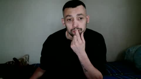 Snapshot of sexymannr1 chatting on 12.26.24 Sexymannr1 online show from 12.26.24