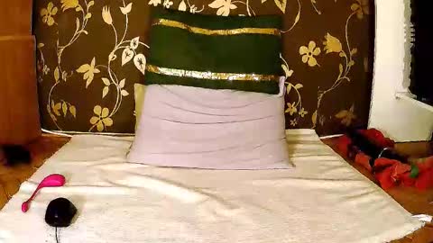 Squirty Maya Gold online show from 10.06.25