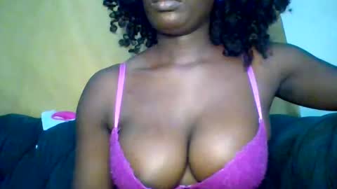 Snapshot of sexynatasha46 chatting on 02.04.25 natasha online show from 02.04.25