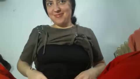 Snapshot of sexynyu18 chatting on 11.15.25 Alex online show from 11.15.25