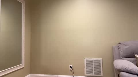 Snapshot of sexypiglet2728 chatting on 02.14.25 Sexypiglet2728 online show from 02.14.25