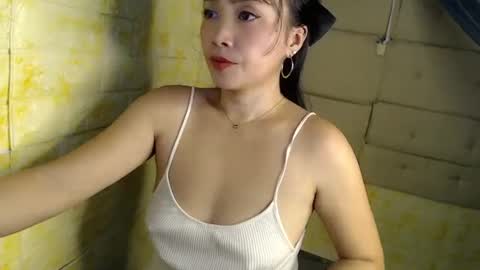 Snapshot of sexypinaymiya chatting on 02.24.25 Miyah online show from 02.24.25