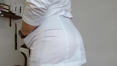 Snapshot of sexypsychologist chatting on 01.20.25 Sexy Psychologist online show from 01.20.25