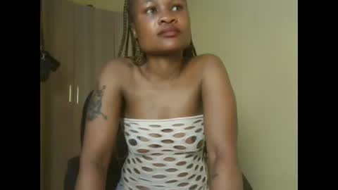 queenivy online show from 11.23.25