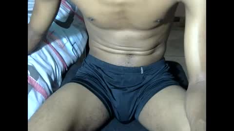 Snapshot of sexyromeo_bbc chatting on 11.30.25 Enzo online show from 11.30.25