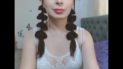Venus Independent Model online show from 05.24.26