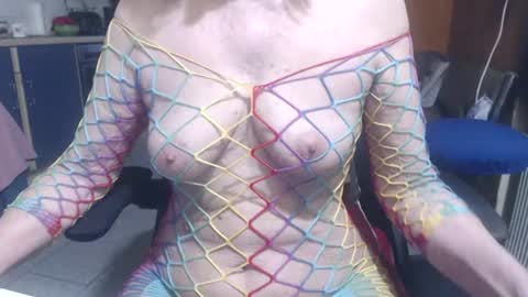 Snapshot of sexysilvie3112 chatting on 06.16.26 Silvie online show from 06.16.26
