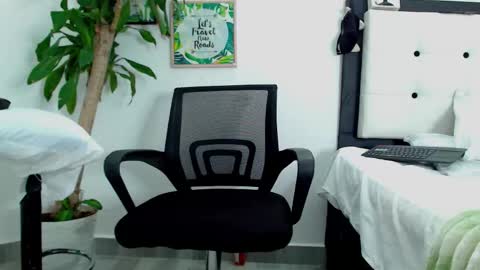 sexytommy_ online show from 02.12.26