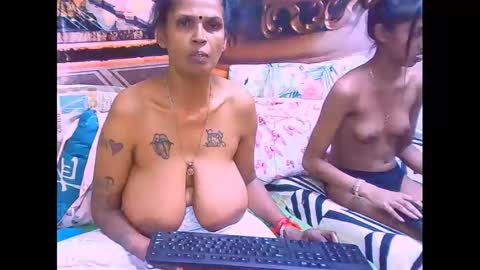 sexyva4u2luv online show from 09.15.25