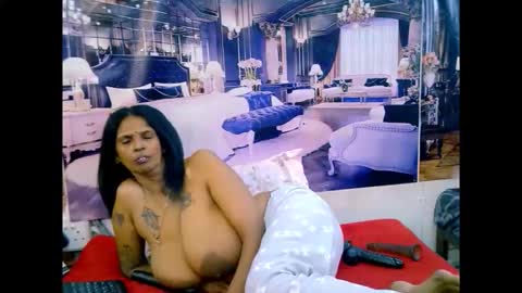 Snapshot of sexyva4u2luv chatting on 03.04.26 sexyva4u2luv online show from 03.04.26