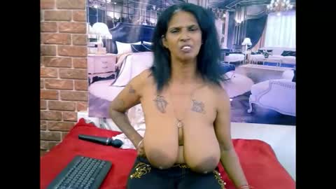 Snapshot of sexyva4u2luv chatting on 03.17.26 sexyva4u2luv online show from 03.17.26