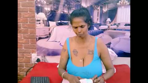 Snapshot of sexyva4u2luv chatting on 03.31.26 sexyva4u2luv online show from 03.31.26