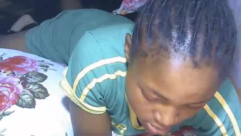 sexyvishy254 online show from 11.21.25