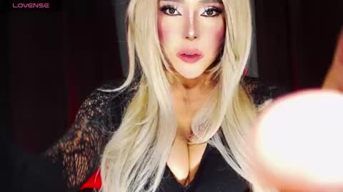 Snapshot of sexywebcamdoll chatting on 07.01.26 Audrey Maristela online show from 07.01.26