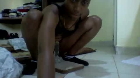 Snapshot of sexyy_tiny chatting on 12.27.24 Mel online show from 12.27.24