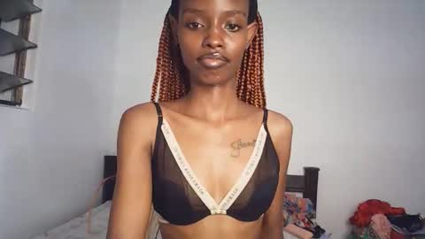 Snapshot of sexyzuriel chatting on 02.22.26 sexyzuriel online show from 02.22.26