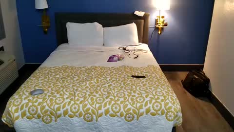 LickMeWhereIpEe online show from 01.24.25