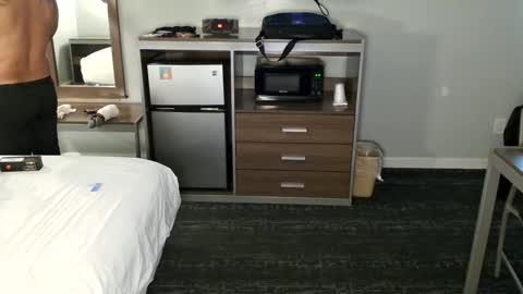 LickMeWhereIpEe online show from 01.29.25