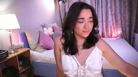 Lily  online show from 12.03.25