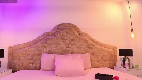 Snapshot of shadowlune chatting on 02.06.26 shadowlune online show from 02.06.26