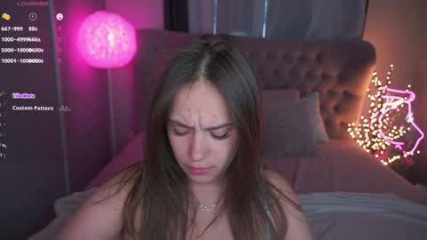 Lessi online show from 02.08.25