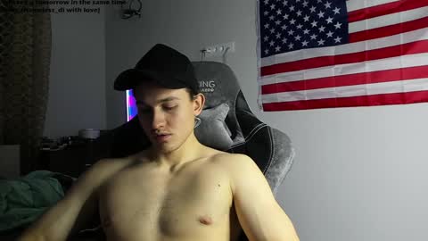 Snapshot of shameless_di chatting on 12.12.24 shameless di online show from 12.12.24