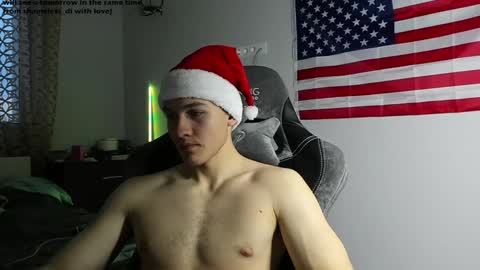 Snapshot of shameless_di chatting on 12.21.24 shameless di online show from 12.21.24