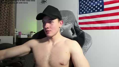 Snapshot of shameless_di chatting on 02.13.25 shameless di online show from 02.13.25