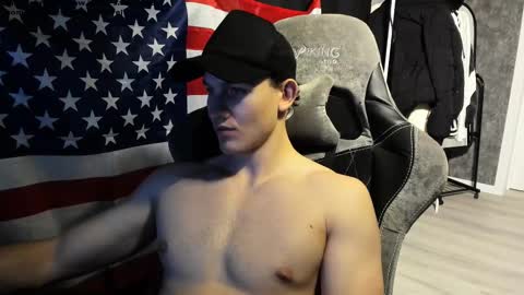 Snapshot of shameless_di chatting on 01.06.26 shameless di online show from 01.06.26