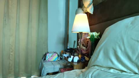 Shanaya Kappor online show from 05.14.26